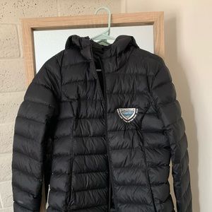 Eddie Bauer Black Light Puffer Jacket